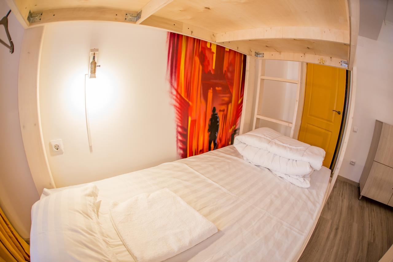 West Point Soul Hostel Alma-Ata Buitenkant foto